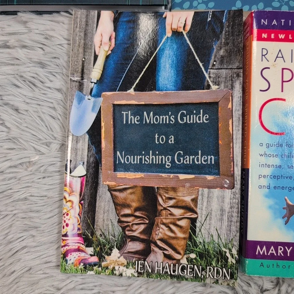 Lot‎ Of 5 Books Christian Teaching Homeschool Parenting Motherhood